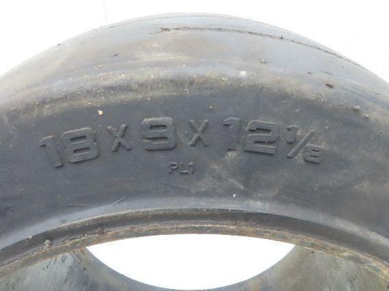 Clark 18x9x12-1/8 Press-On Forklift Tire Solid Smooth Black