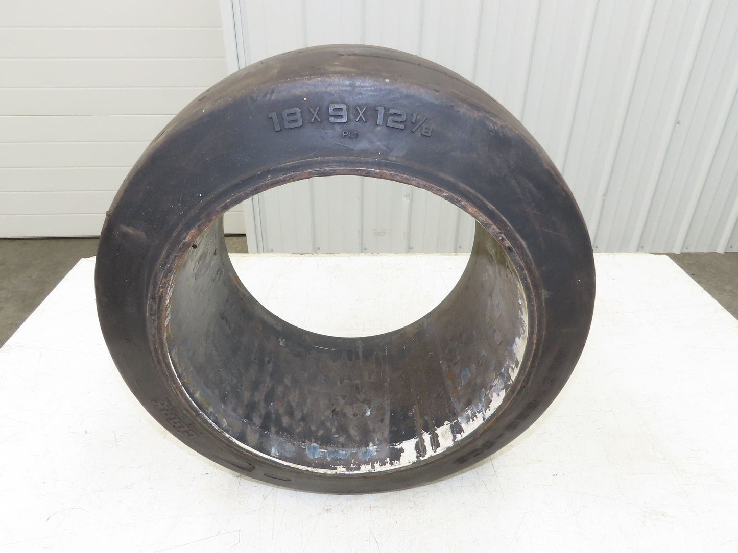 Clark 18x9x12-1/8 Press-On Forklift Tire Solid Smooth Black