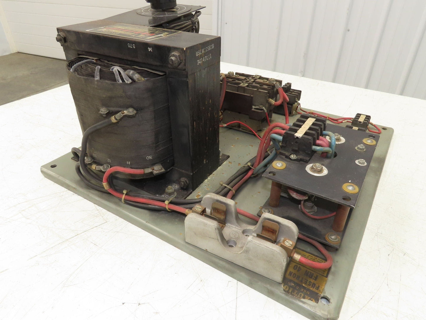 US Varidyne XR3-902410-D841 Exciter 22/440/550v 8/4/3amp 1Ph 1250 Frame 40vDC