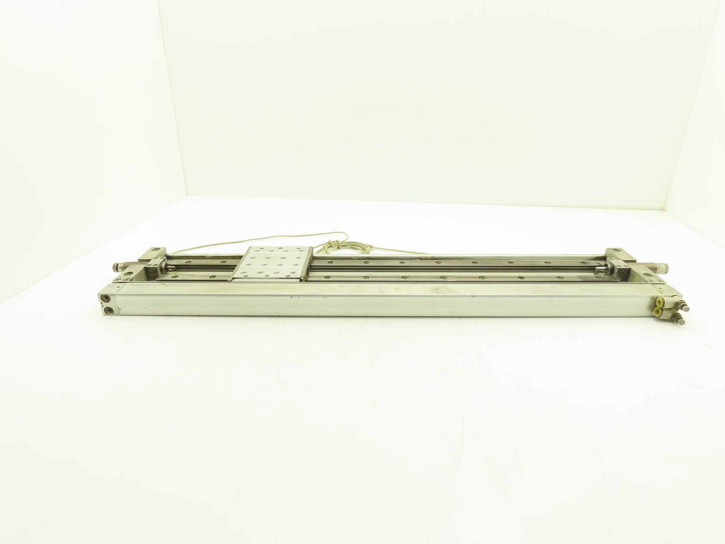 SMC MY2HT25G-600 Pneumatic Rodless Air Cylinder Guide 25mm Bore 600mm Stroke