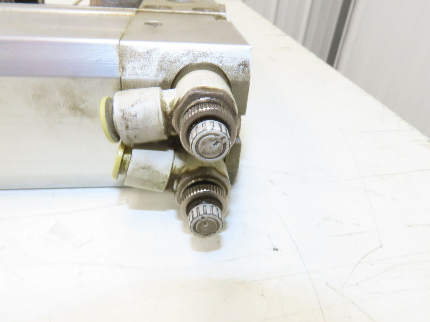 SMC MY2HT40G-600 Pneumatic Rodless Air Cylinder Guide 40mm Bore 600mm Stroke