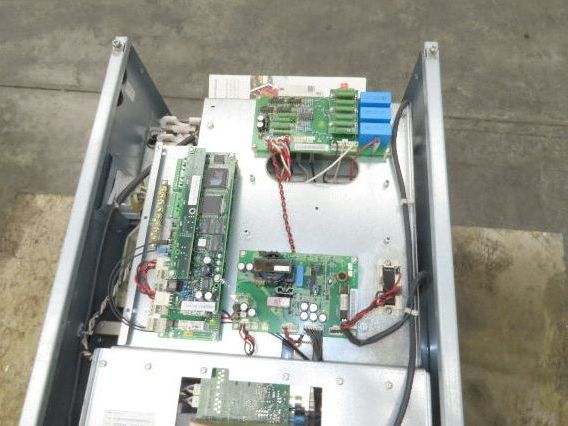 ABB ACS60402106 ACS 600 Variable AC Drive Inverter VFD 200Hp 525-600V 3PH