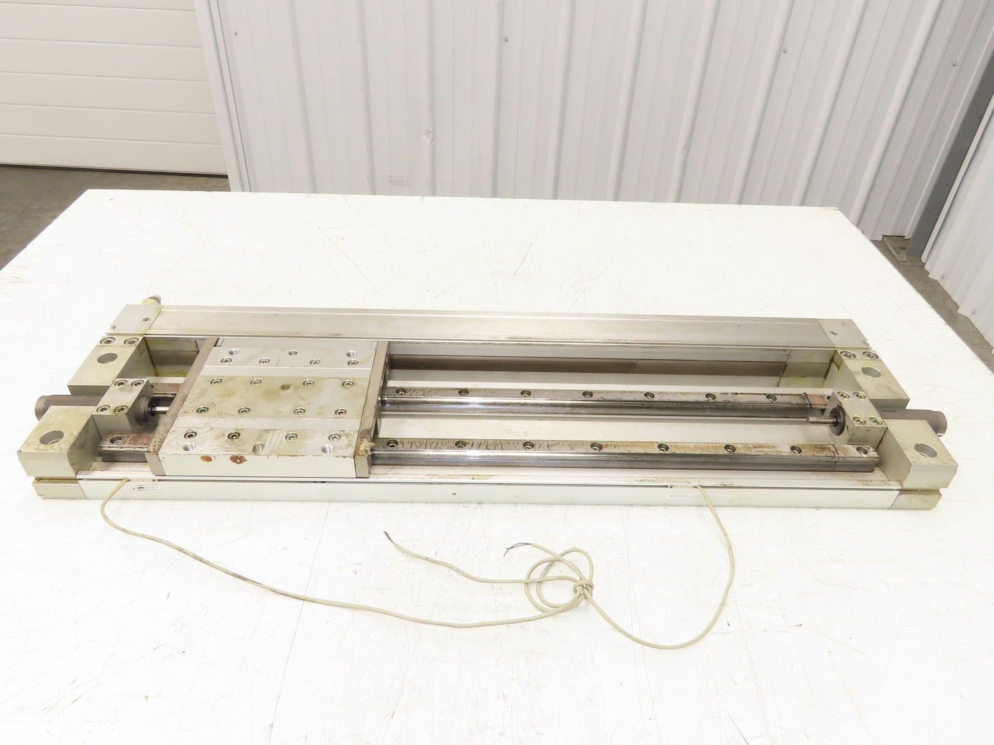 SMC MY2HT40G-450 Pneumatic Rodless Air Cylinder Guide 40mm Bore 450mm Stroke