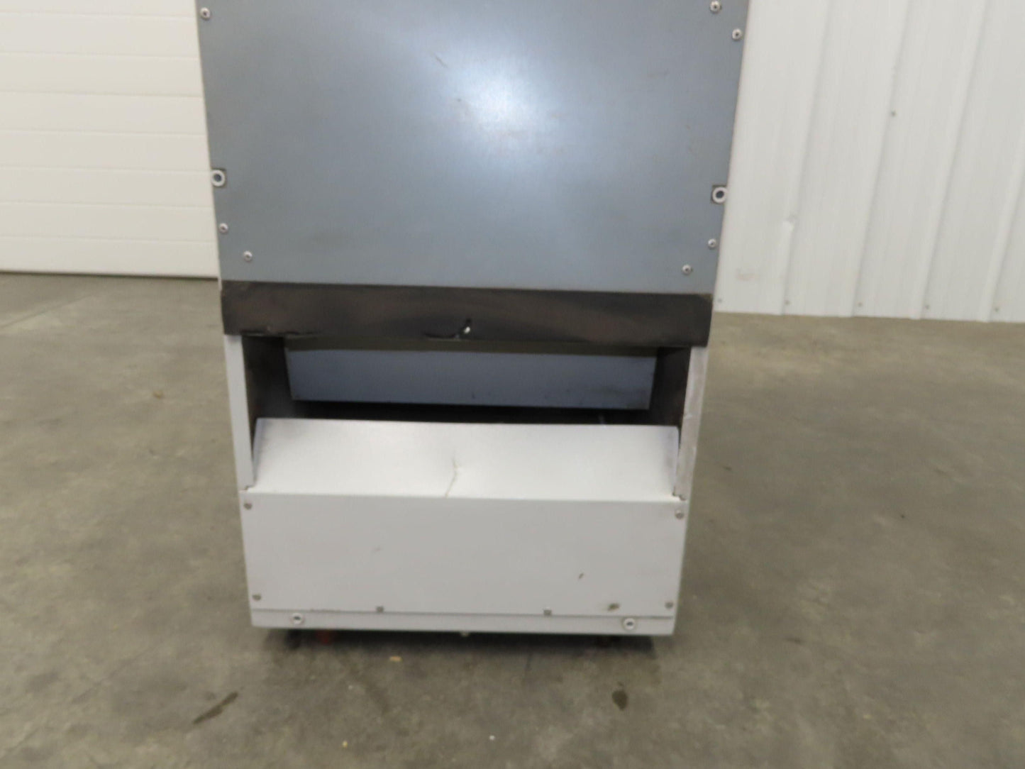 Rittal SK3216.480 Electrical Enclosure Air Water Heat Exchanger 7kw 480V