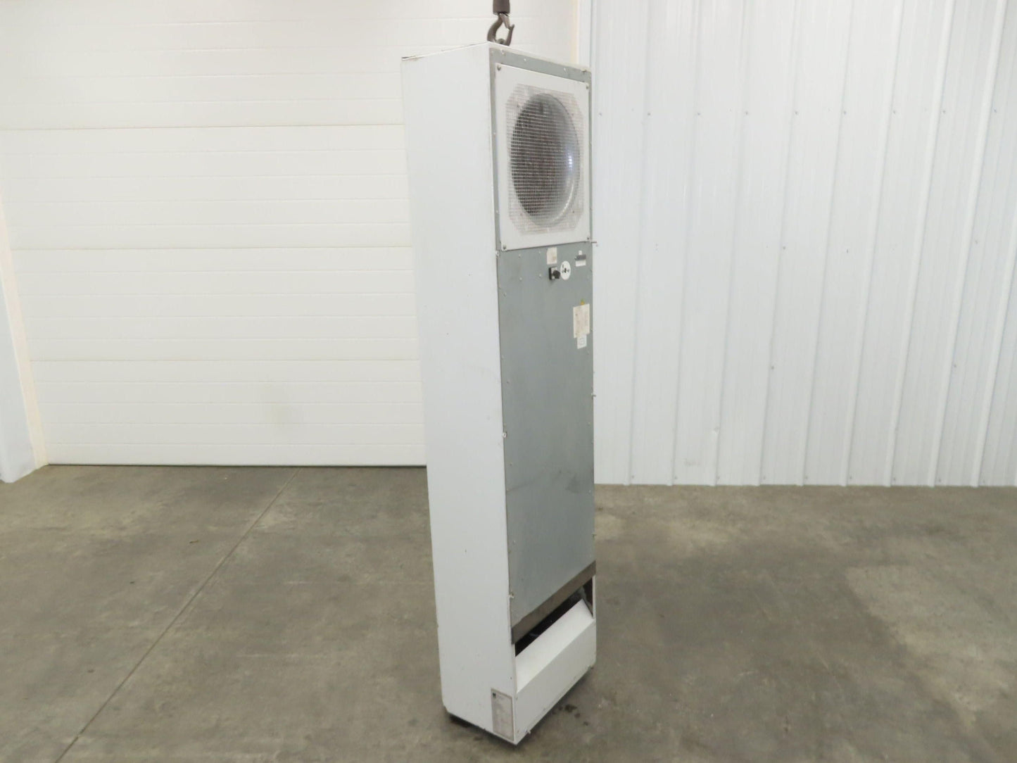 Rittal SK3216.480 Electrical Enclosure Air Water Heat Exchanger 7kw 480V