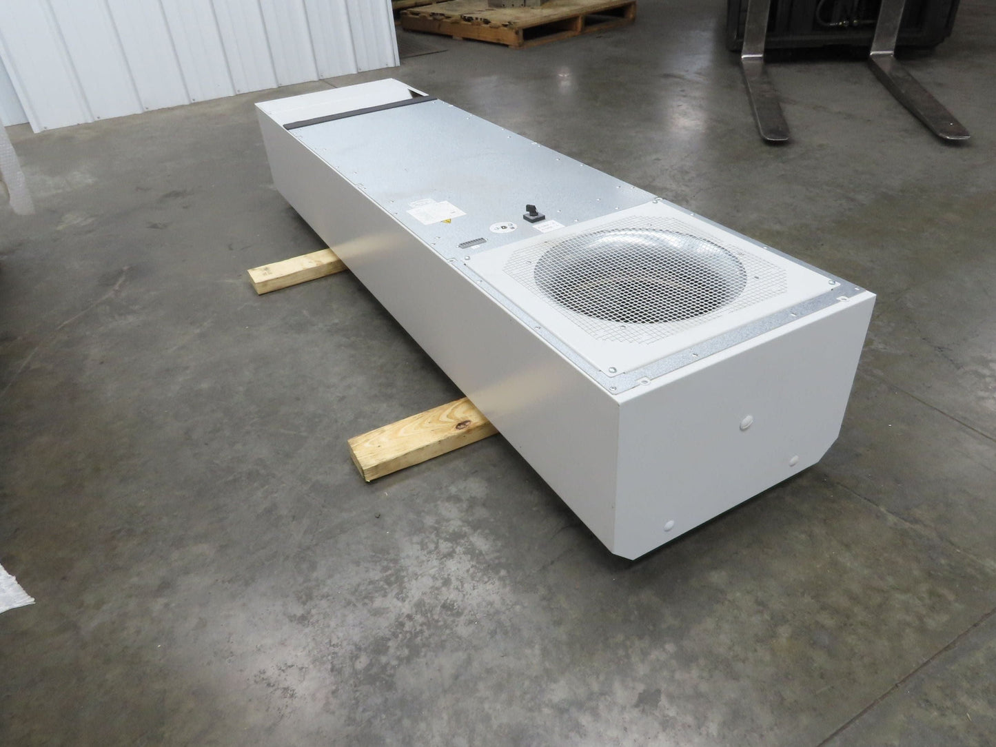 Rittal SK3216.480 Electrical Enclosure Air Water Heat Exchanger 7kw 480V