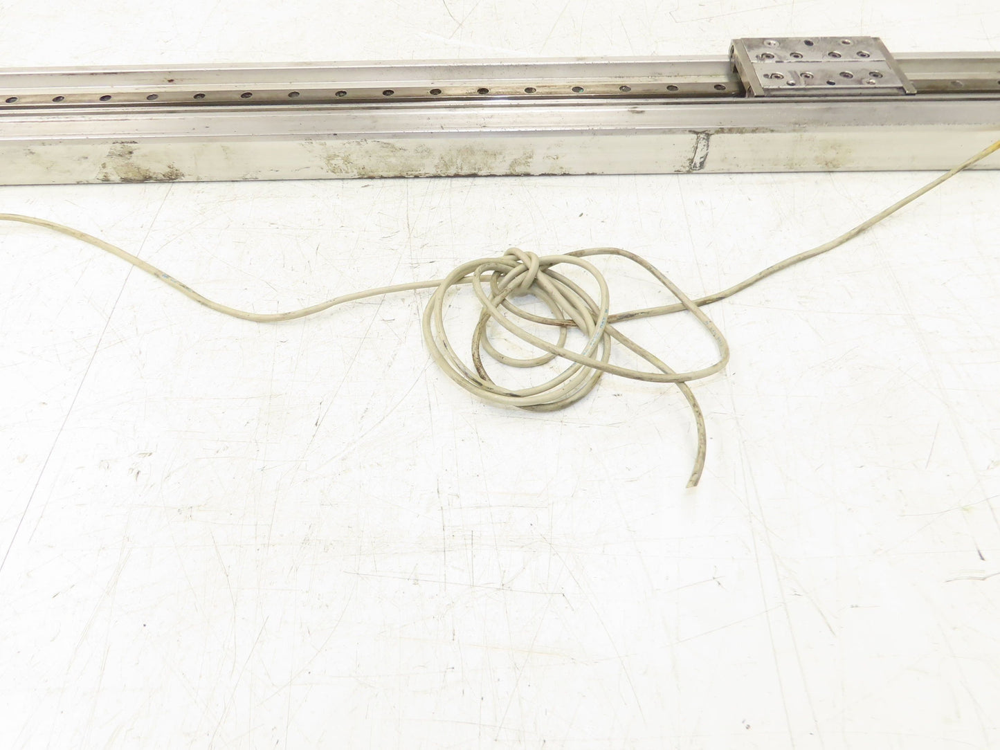 SMC MY2H16G-700 Pneumatic Rodless Air Cylinder Guide 16mm Bore 700mm Stroke