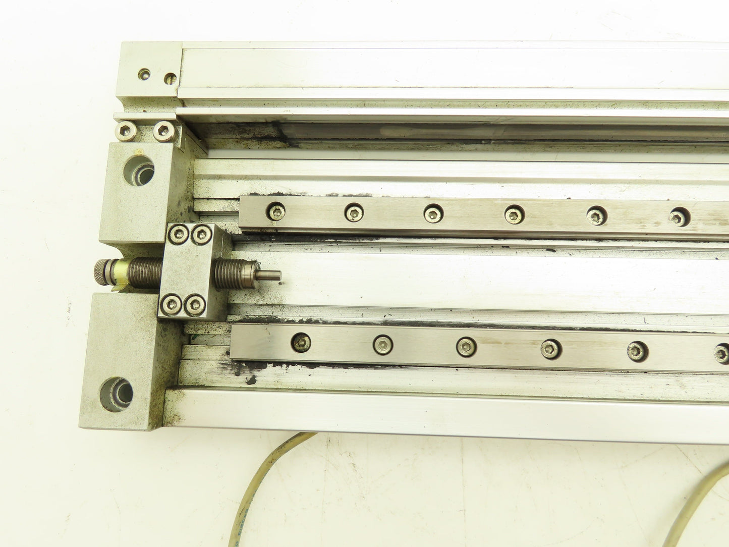 SMC MY2HT16G-300 Pneumatic Rodless Air Cylinder Guide 16mm Bore 300mm Stroke