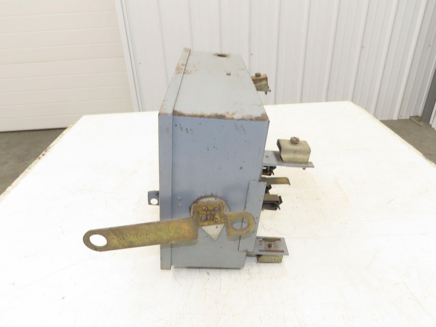 Westinghouse Busway Disconnect Switch Bus Plug 25A 600VAC 3PH 3W