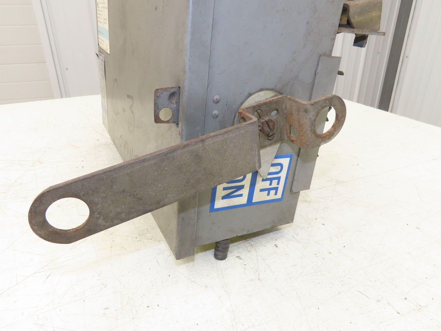 Westinghouse Busway Disconnect Switch Bus Plug 20A 600VAC 3PH 3W