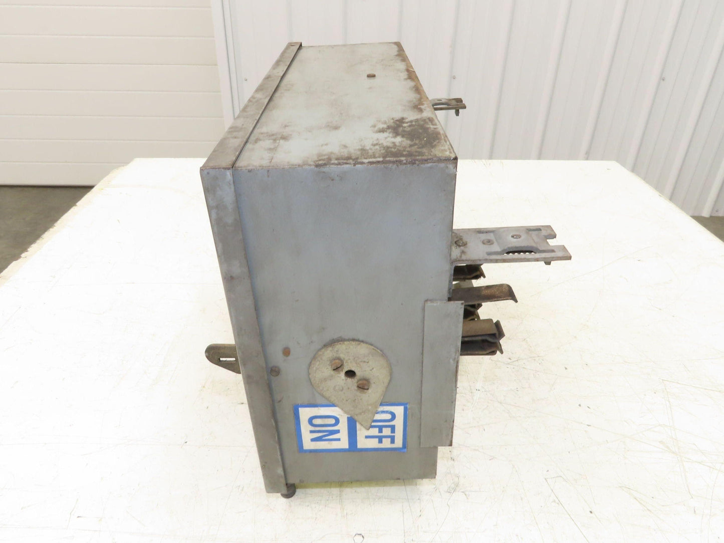 Westinghouse Busway Disconnect Switch Bus Plug 60A 600VAC 3PH 3W