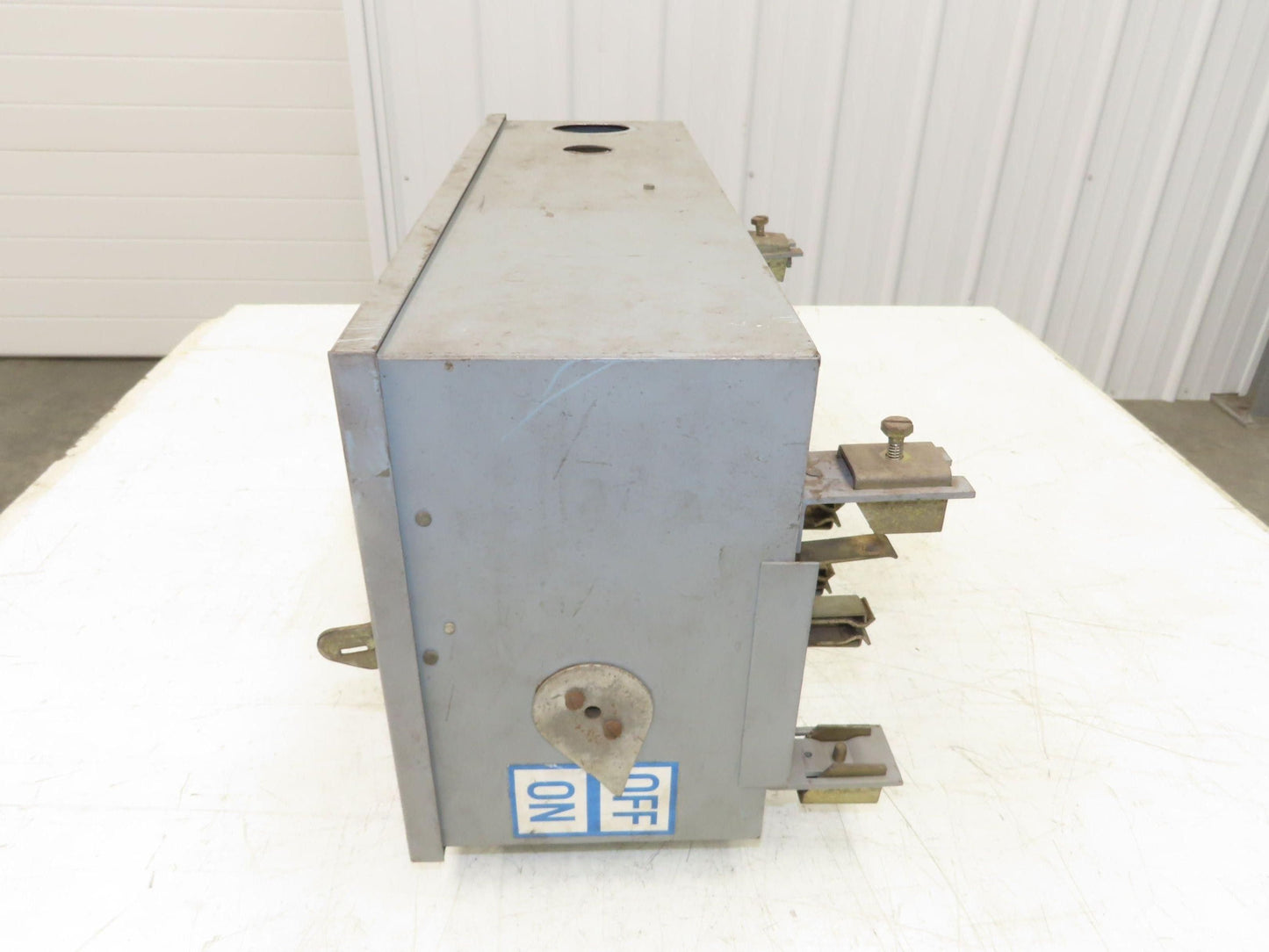 Westinghouse Busway Disconnect Switch Bus Plug 200A 600VAC 3PH 3W