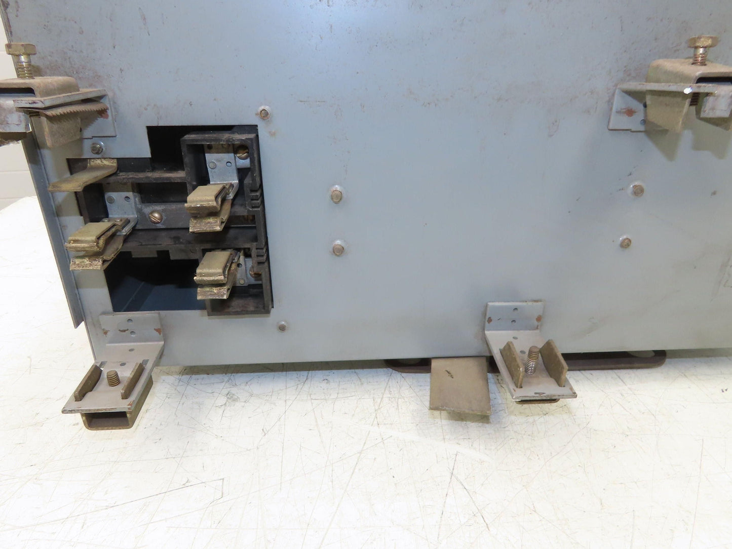 Westinghouse Busway Disconnect Switch Bus Plug 200A 600VAC 3PH 3W