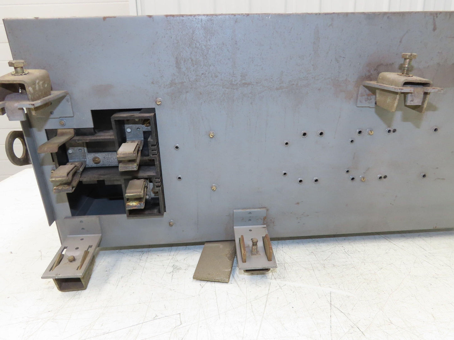 Westinghouse Fusible Busway Disconnect Switch Bus Plug 30A 600VAC 3PH 3W