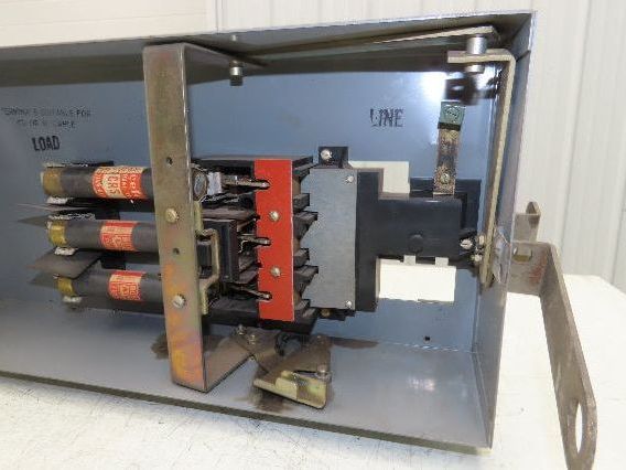 Westinghouse Fusible Busway Disconnect Switch Bus Plug 60A 600VAC 3PH 3W