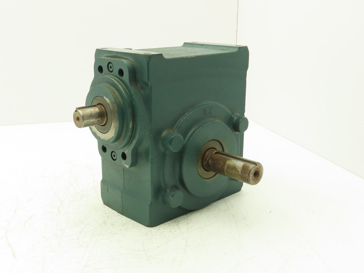 Dodge Tigear-2 26S30R Gearbox 30:1 Reducer 58rpm 2Hp 140TC RH Output 1705 in-lb