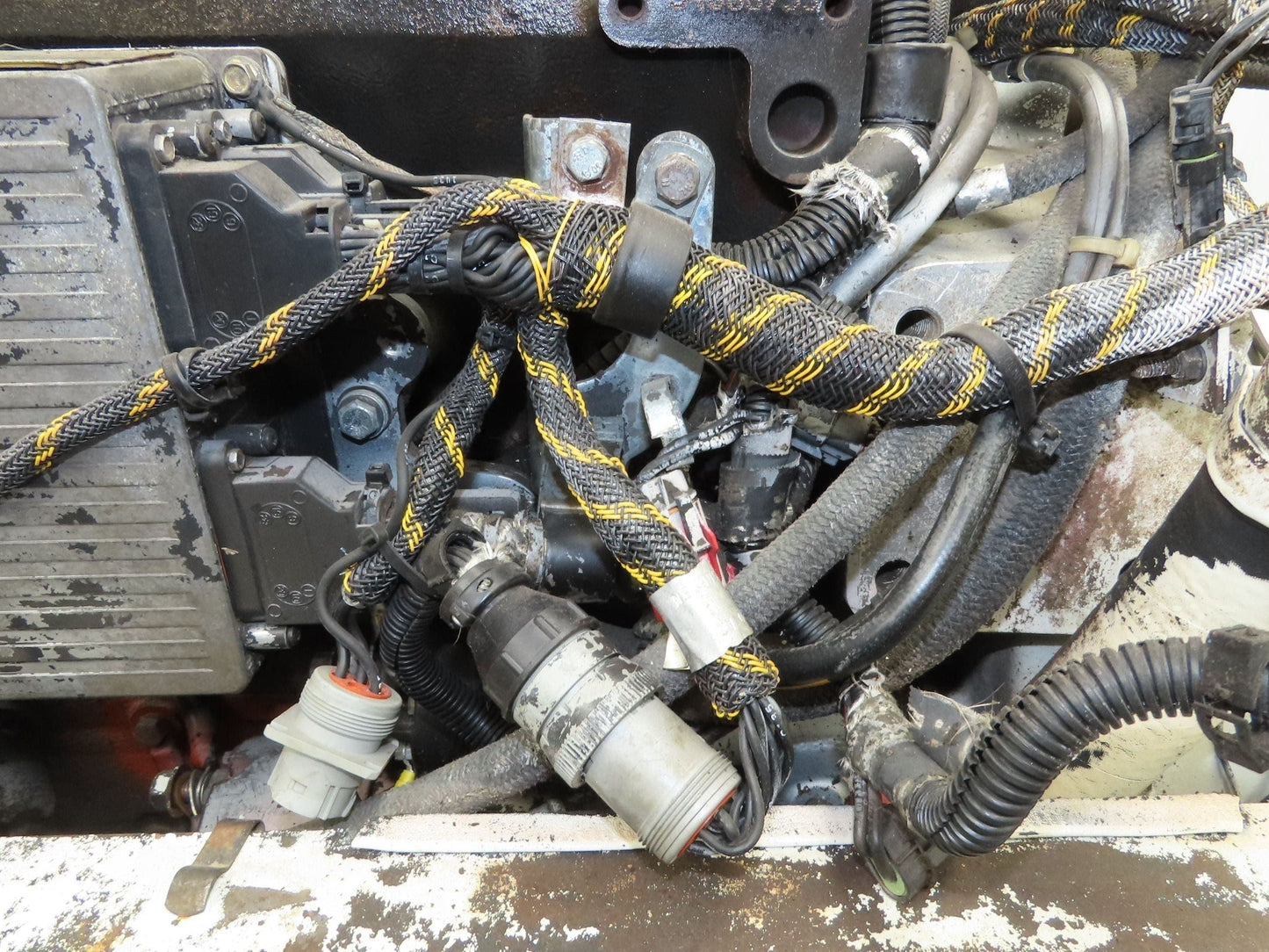 Cummins M11 10.8L Diesel Engine 330Hp 1997 Oshkosh Truck Transmission Celect ECM