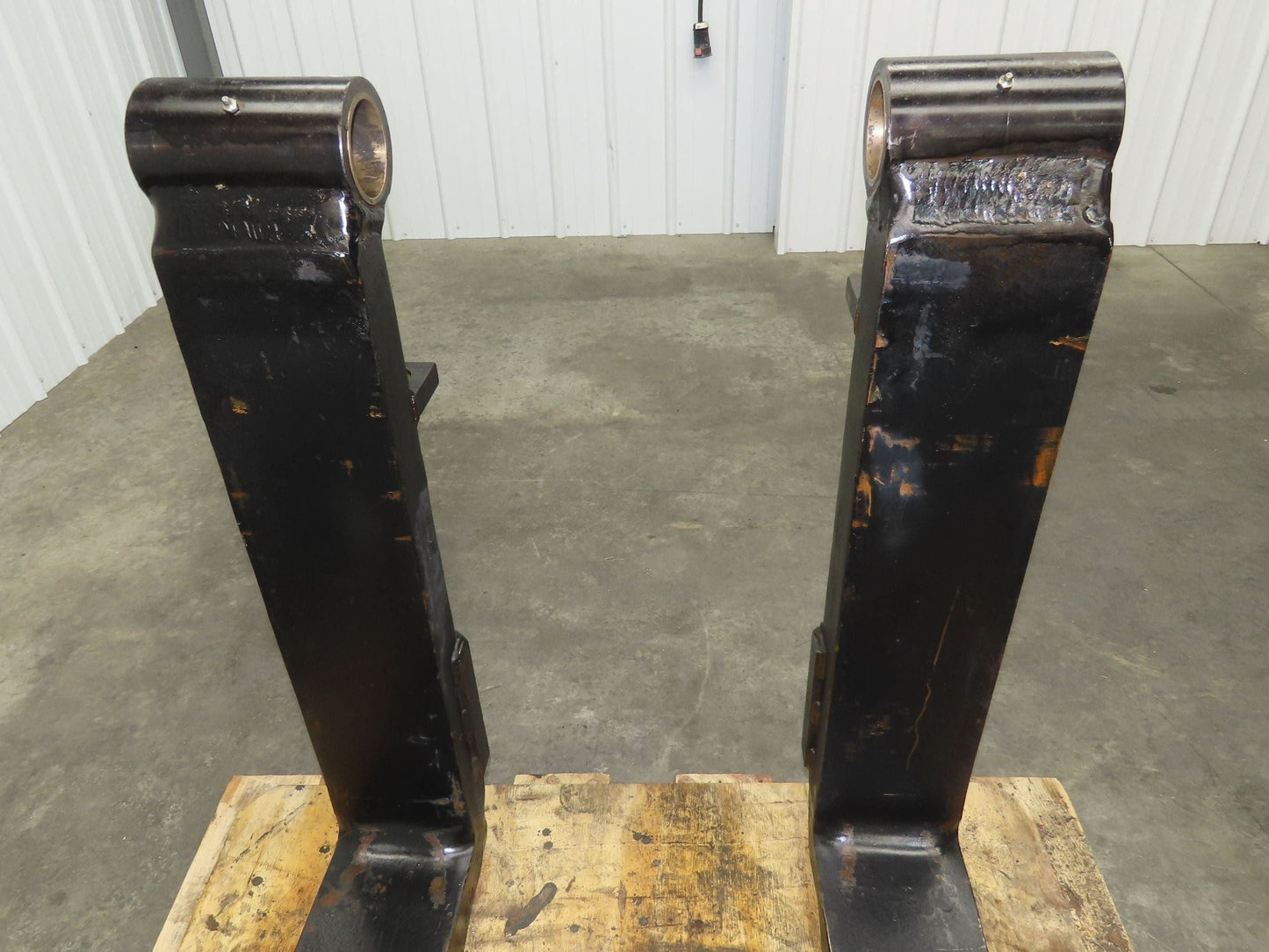 7x48" Shaft Mount Steel Forklift Fork Tines 20.5" Carriage 1-Pair 17,500 lb