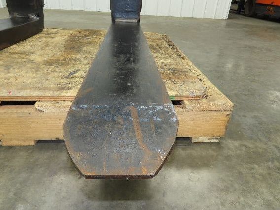7x48" Shaft Mount Steel Forklift Fork Tines 20.5" Carriage 1-Pair 17,500 lb