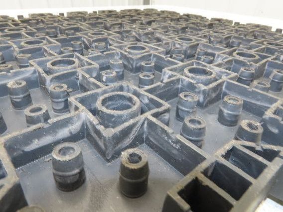 Wearwell H-9389 ErgoDeck Mat - 18 x 18", Solid Tile 7/8" Thick  Lot of 10pcs