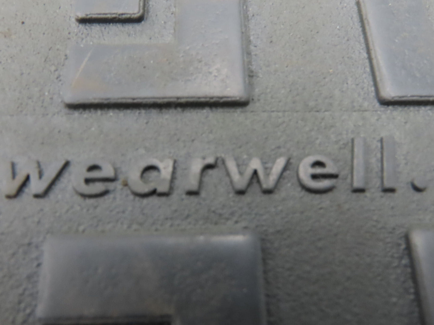 Wearwell H-9389 ErgoDeck Mat - 18 x 18", Solid Tile 7/8" Thick  Lot of 10pcs