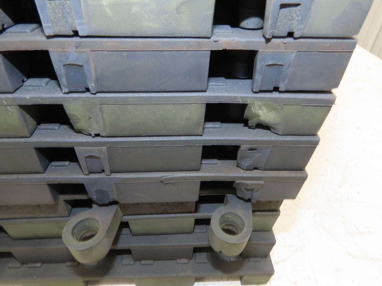 Wearwell H-9389 ErgoDeck Mat - 18 x 18", Solid Tile 7/8" Thick  Lot of 10pcs