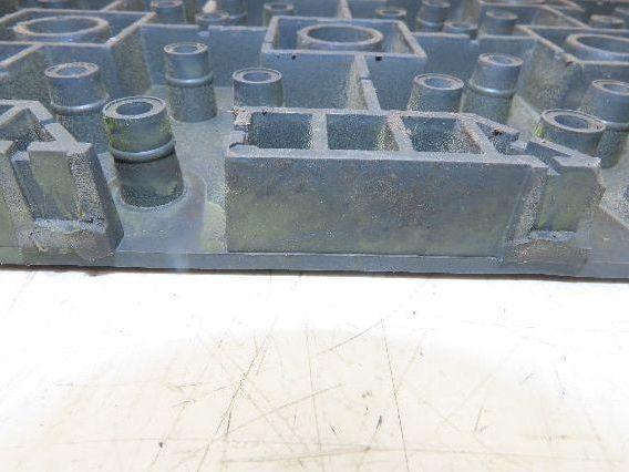Wearwell H-9389 ErgoDeck Mat - 18 x 18", Solid Tile 7/8" Thick  Lot of 24