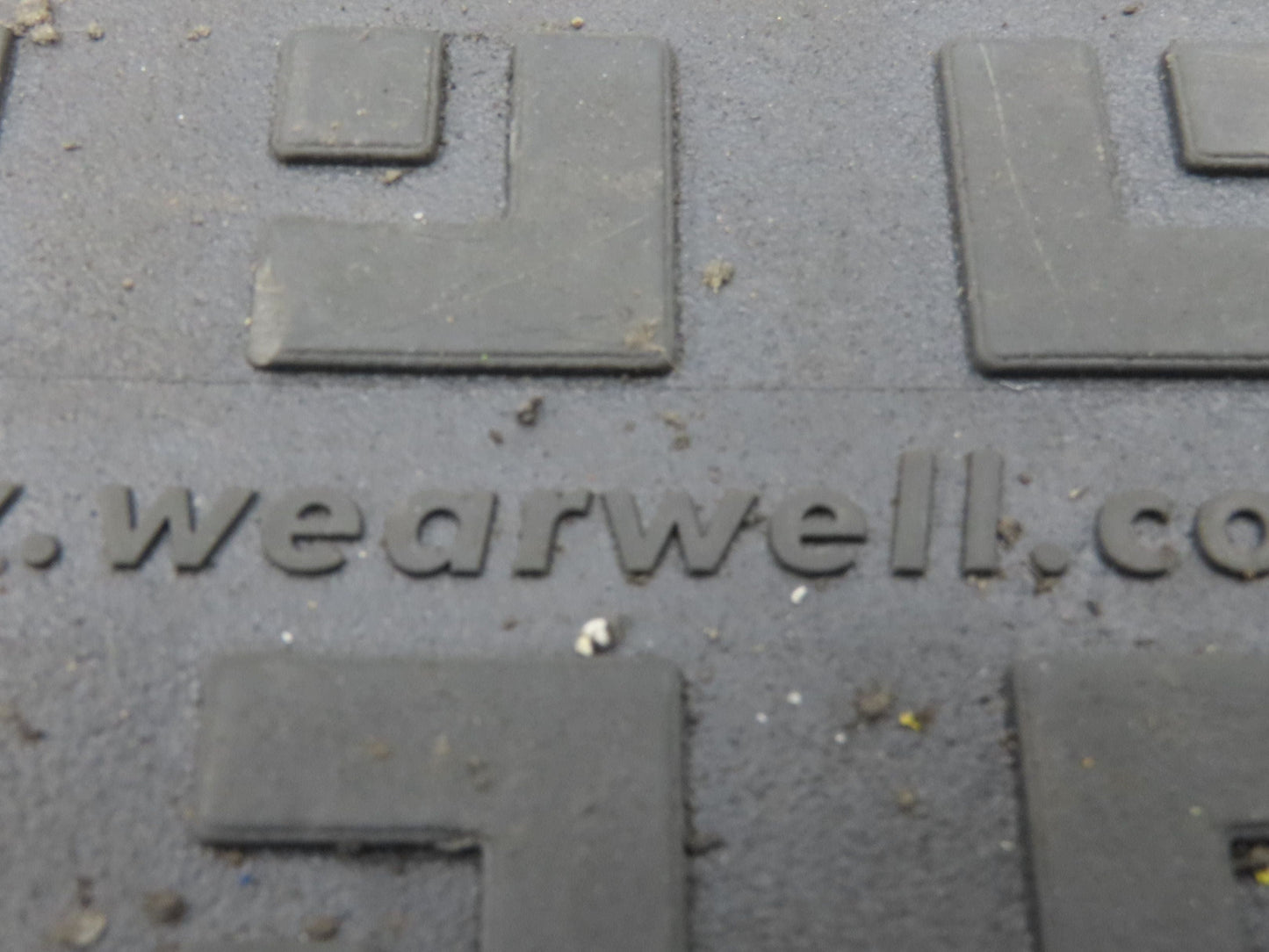 Wearwell H-9389 ErgoDeck Mat - 18 x 18", Solid Tile 7/8" Thick  Lot of 24