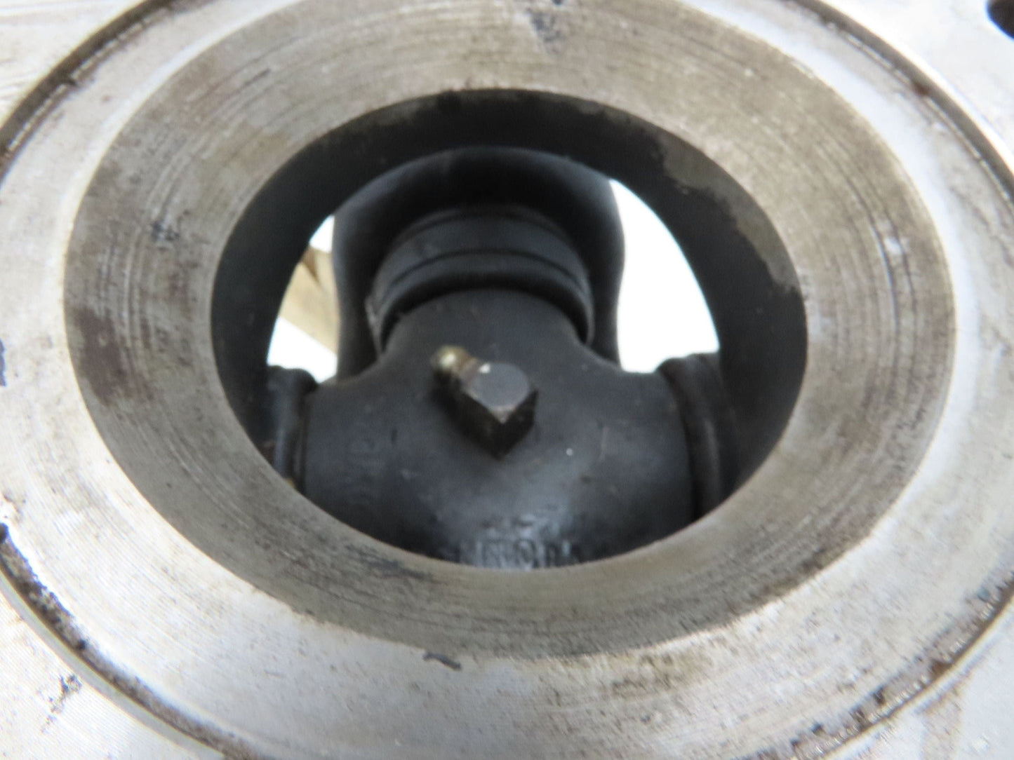 GWB Universal U-Joint Flanged Cardan Drive Shaft 180mm OD 310mm OAL 8-Bolt