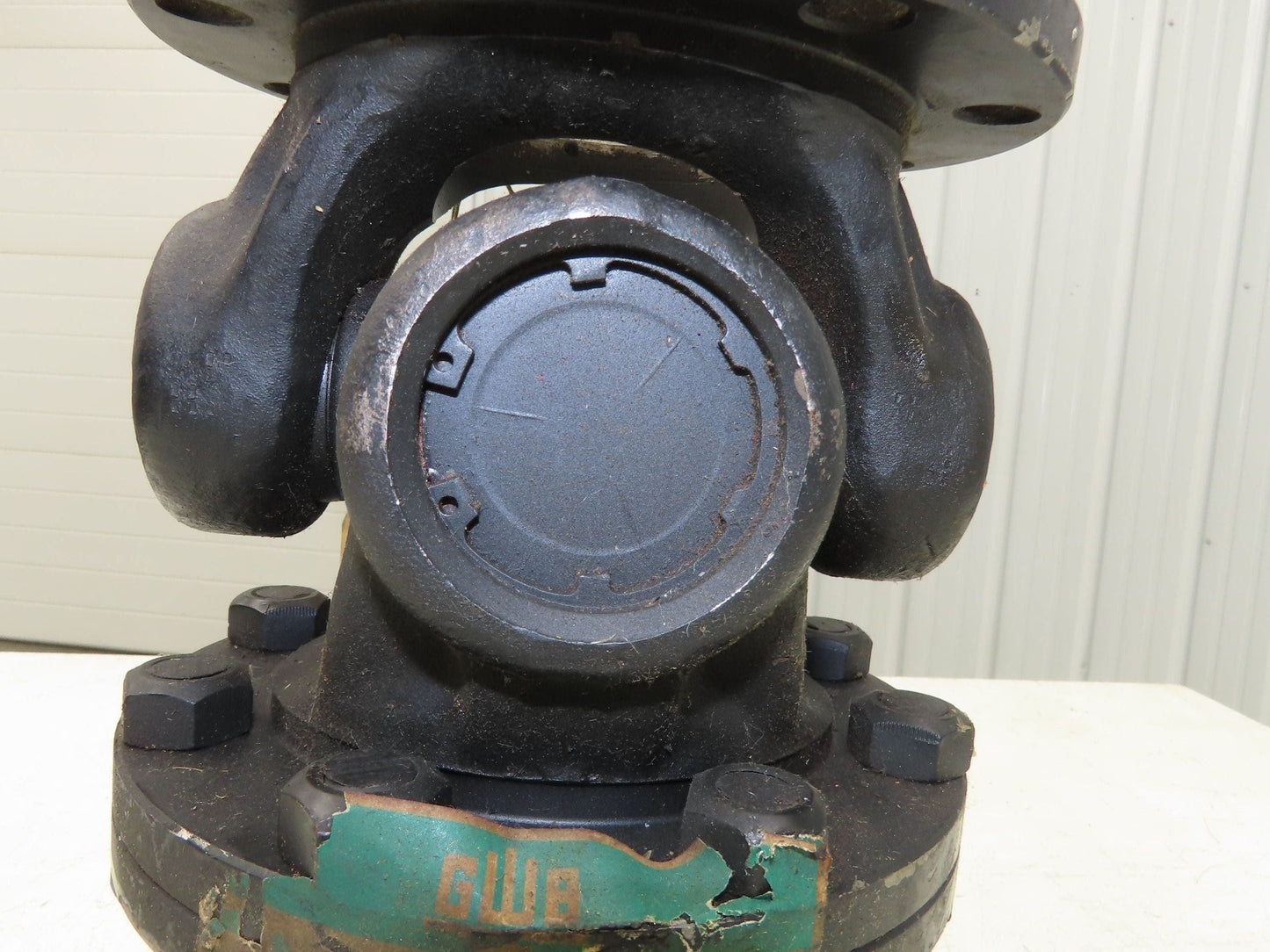 GWB Universal U-Joint Flanged Cardan Drive Shaft 180mm OD 310mm OAL 8-Bolt