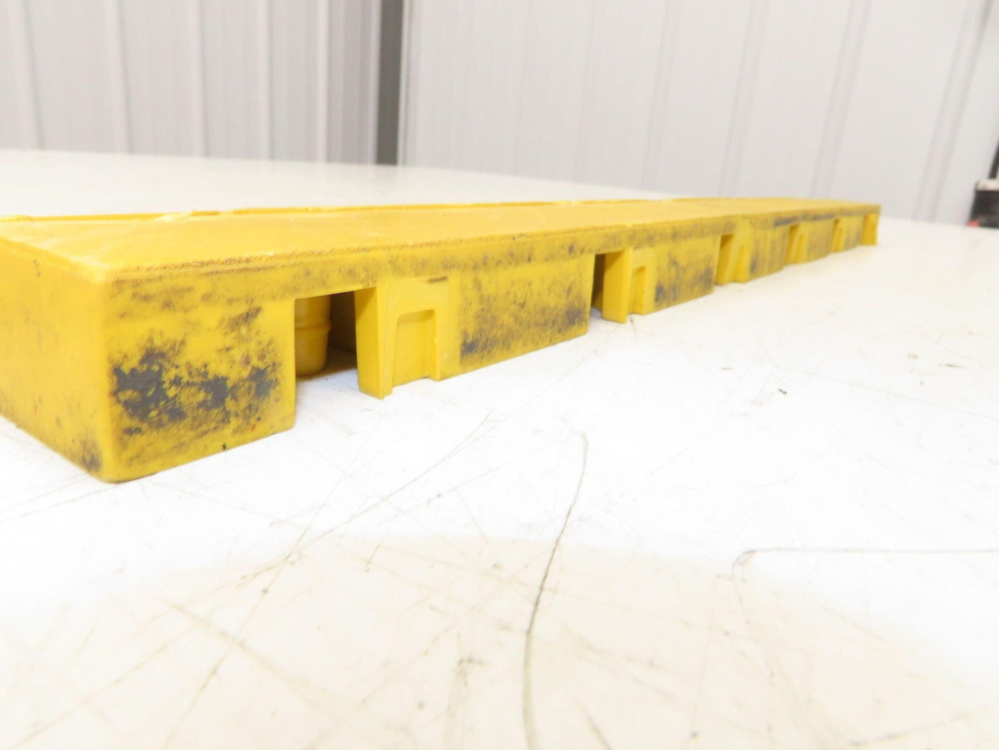 Wearwell H-9391 ErgoDeck Mat - 6 x 18", Ramp Edge 7/8" Thick Lot of 22pcs