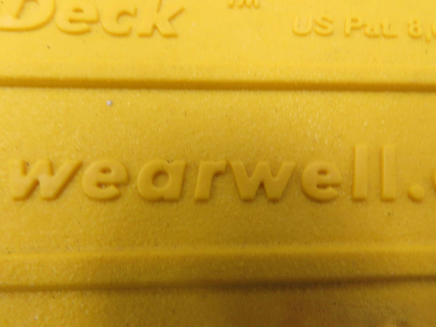 Wearwell H-9392 ErgoDeck Mat - 6 x 15", Ramp Edge Round Outside Corner Lot of 4