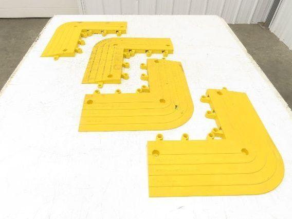 Wearwell H-9392 ErgoDeck Mat - 6 x 15", Ramp Edge Round Outside Corner Lot of 4