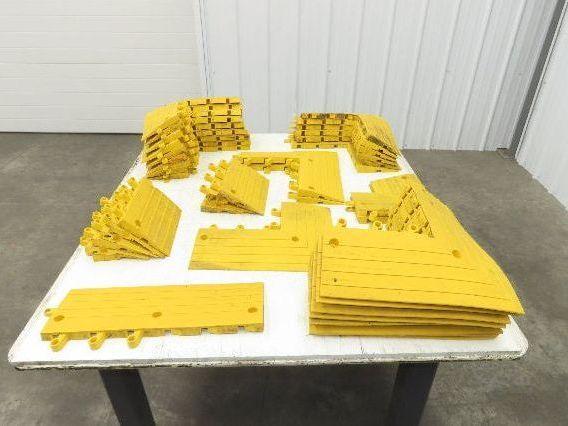 Wearwell ErgoDeck Mat - Edges Inside and Outside Corners Mixed Lot of 39pcs
