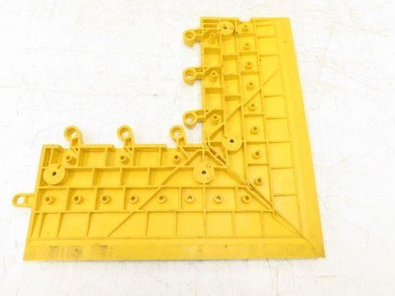 Wearwell H-9392 ErgoDeck Mat - 6 x 15", Ramp Edge Square Outside Corner Lot of 4