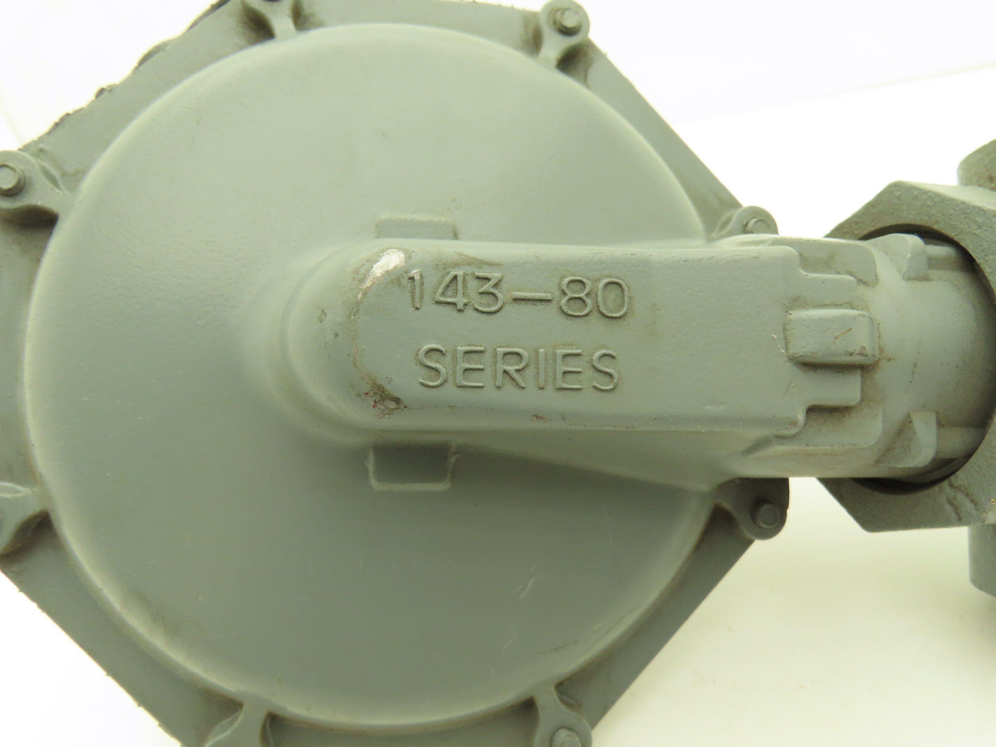 Sensus 143-80 Service Regulator Gas Pressure 3/8" Orifice 1/2" NPT 6-14" WC