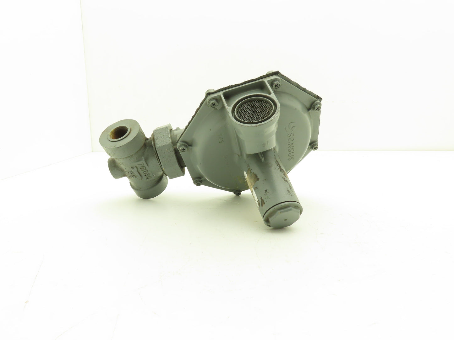 Sensus 143-80 Service Regulator Gas Pressure 3/8" Orifice 1/2" NPT 6-14" WC