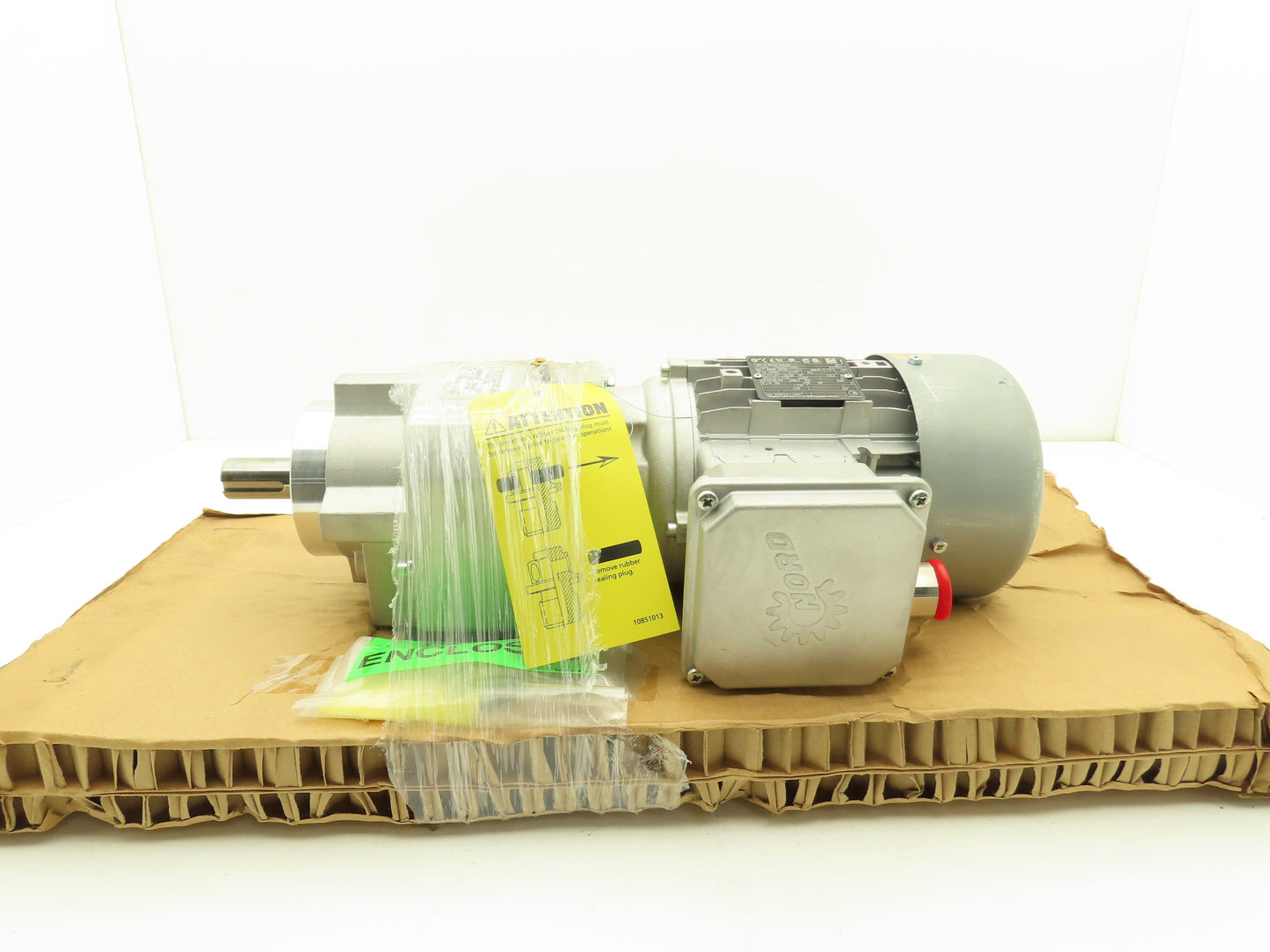Nord SK372.1Z VL-80LP/4 CUS Nordbloc.1 Helical Gear Motor 25.85:1 67rpm 1Hp 460V