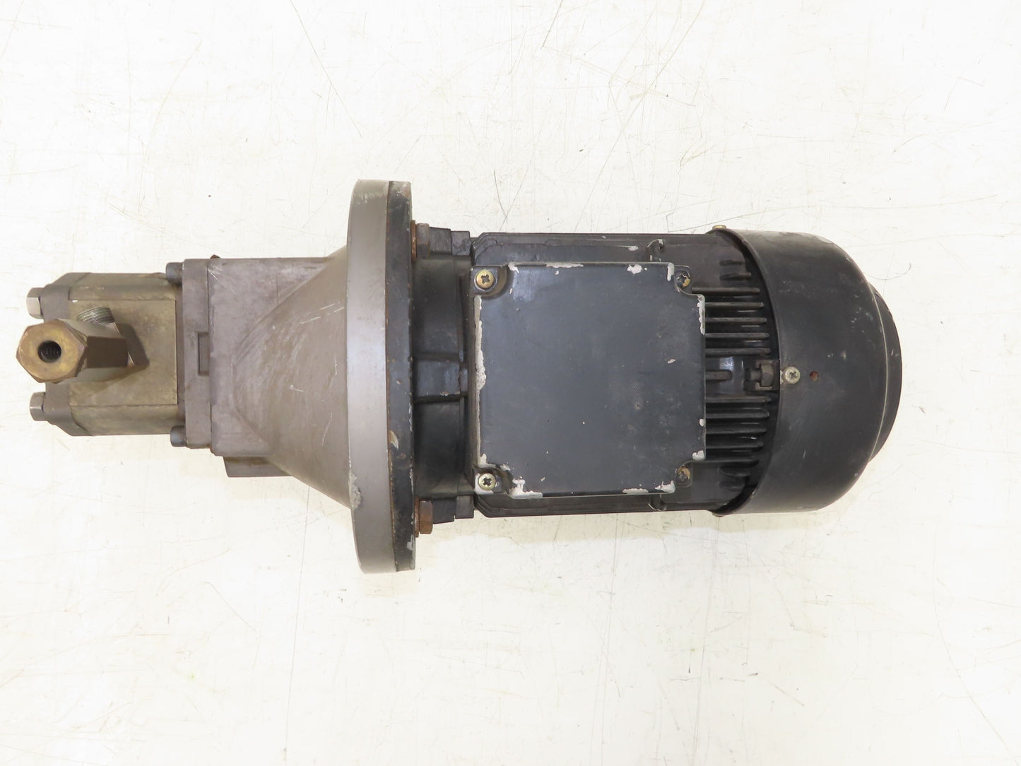 MEZ 7AA100L04 Hydraulic Pump Motor 3.4kw 1720rpm 230/460V 3PH IEC 100L Metric