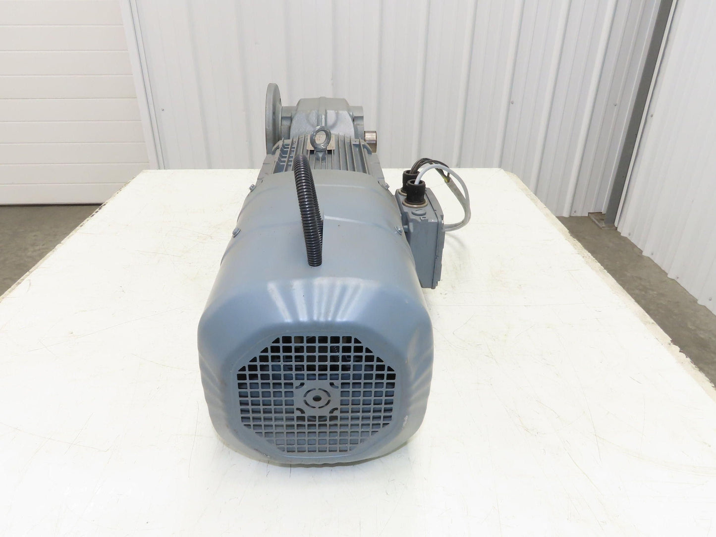 Sew Eurodrive KHF67 DRN112M4/BE5 Brake Gear Motor 27.28:1 65rpm 4Kw 220/380V 3PH