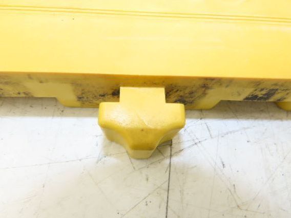 Anti Fatigue Modular Interlocking Male Ramp Edge with Corner 22"x4" Lot of 7