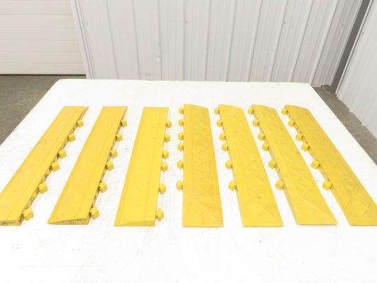 Anti Fatigue Modular Interlocking Male Ramp Edge with Corner 22"x4" Lot of 7