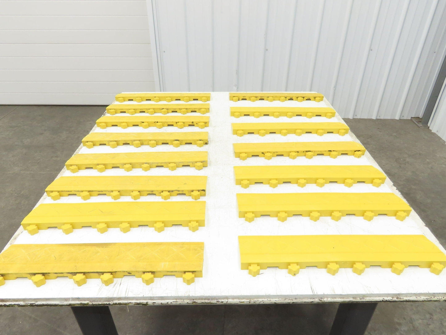 Anti Fatigue Modular Interlocking Male Ramp Edge 18"x4" Lot of 15