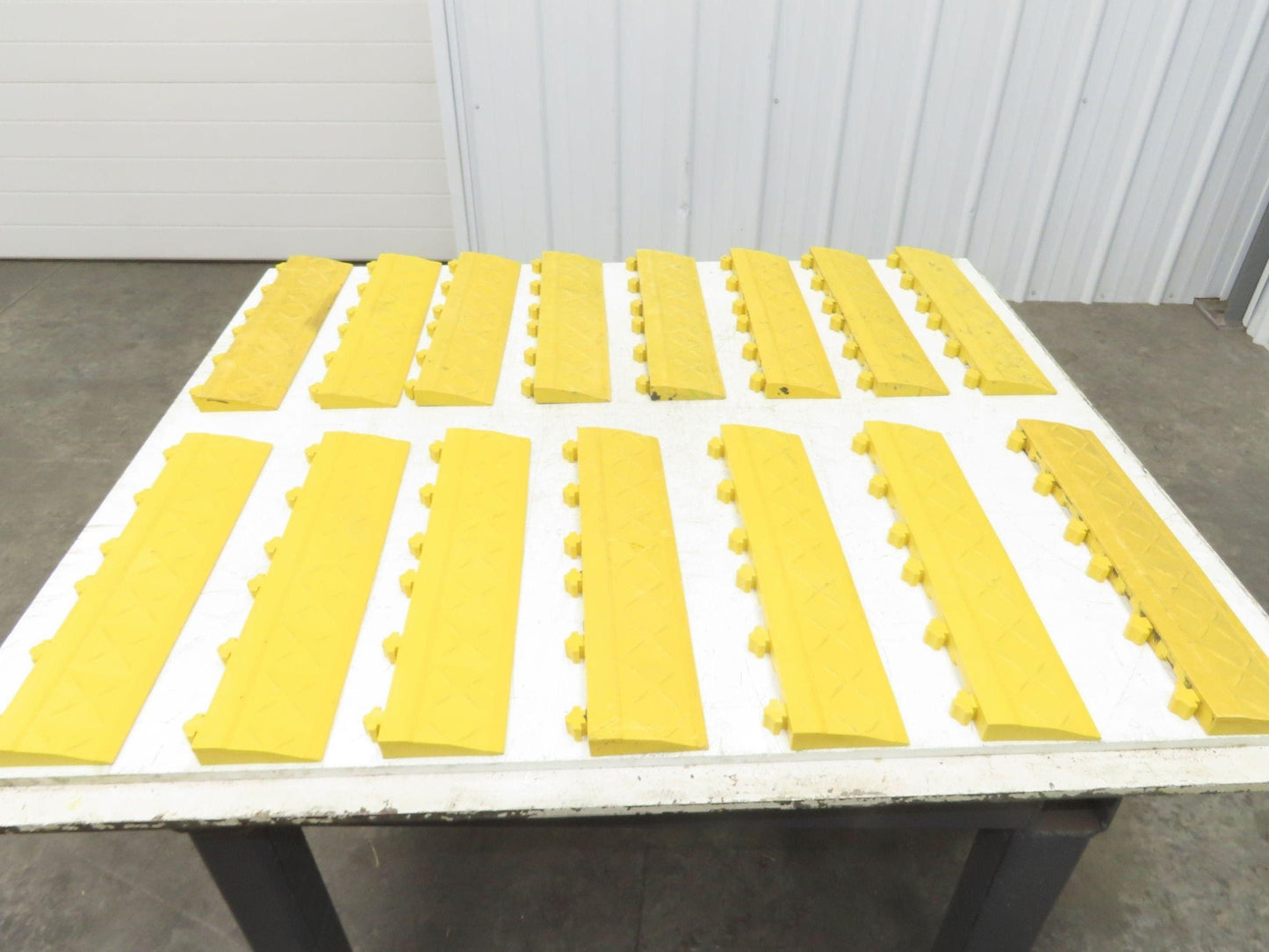 Anti Fatigue Modular Interlocking Male Ramp Edge 18"x4" Lot of 15