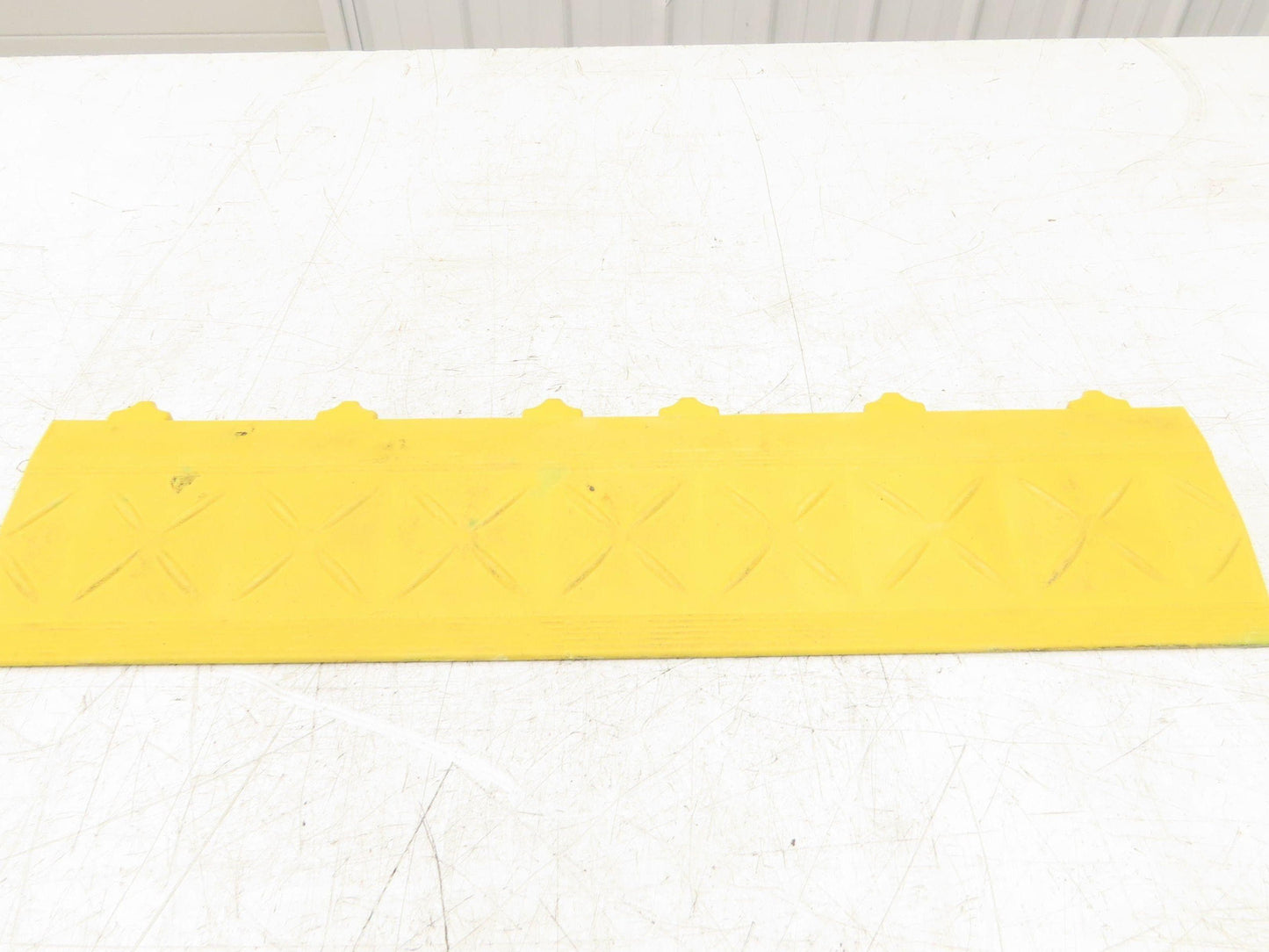 Anti Fatigue Modular Interlocking Male Ramp Edge 18"x4" Lot of 15