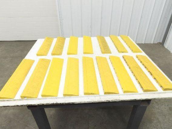 Anti Fatigue Modular Interlocking Female Ramp Edge 18"x4" Lot of 16