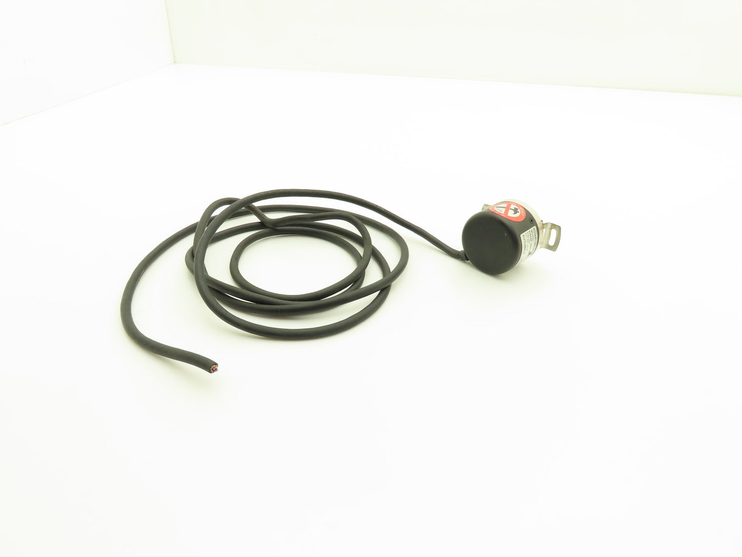 Autonics E40HB8-3600-6-L-5 Incremental Rotary Encoder 8mm Hollow Shaft