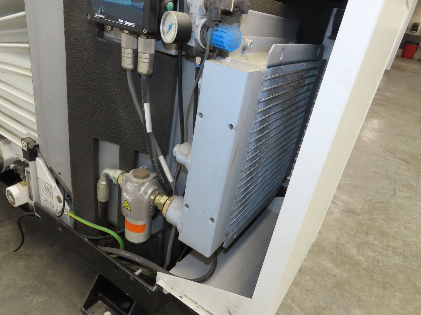 Leybold SP250 ScrewLine Dry Vacuum Pump 330m3/h 11.5kw 210/460V 3Ph Screw Type