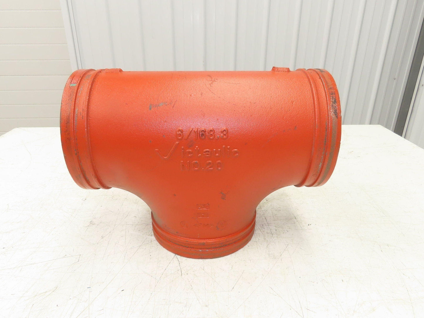 Victaulic No 20  6" Grooved End Tee Pipe Fitting Ductile Iron