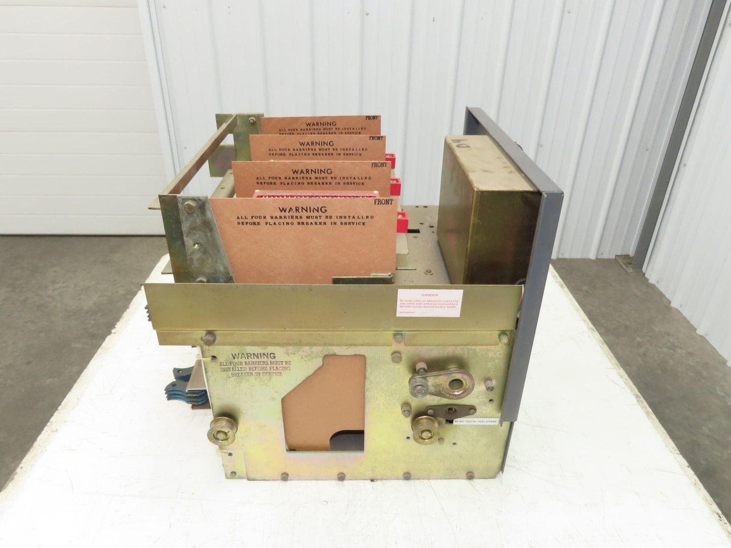 Square D DS 206 Air AC Circuit Breaker 600VAC 400A 3 Pole Amptector I-A